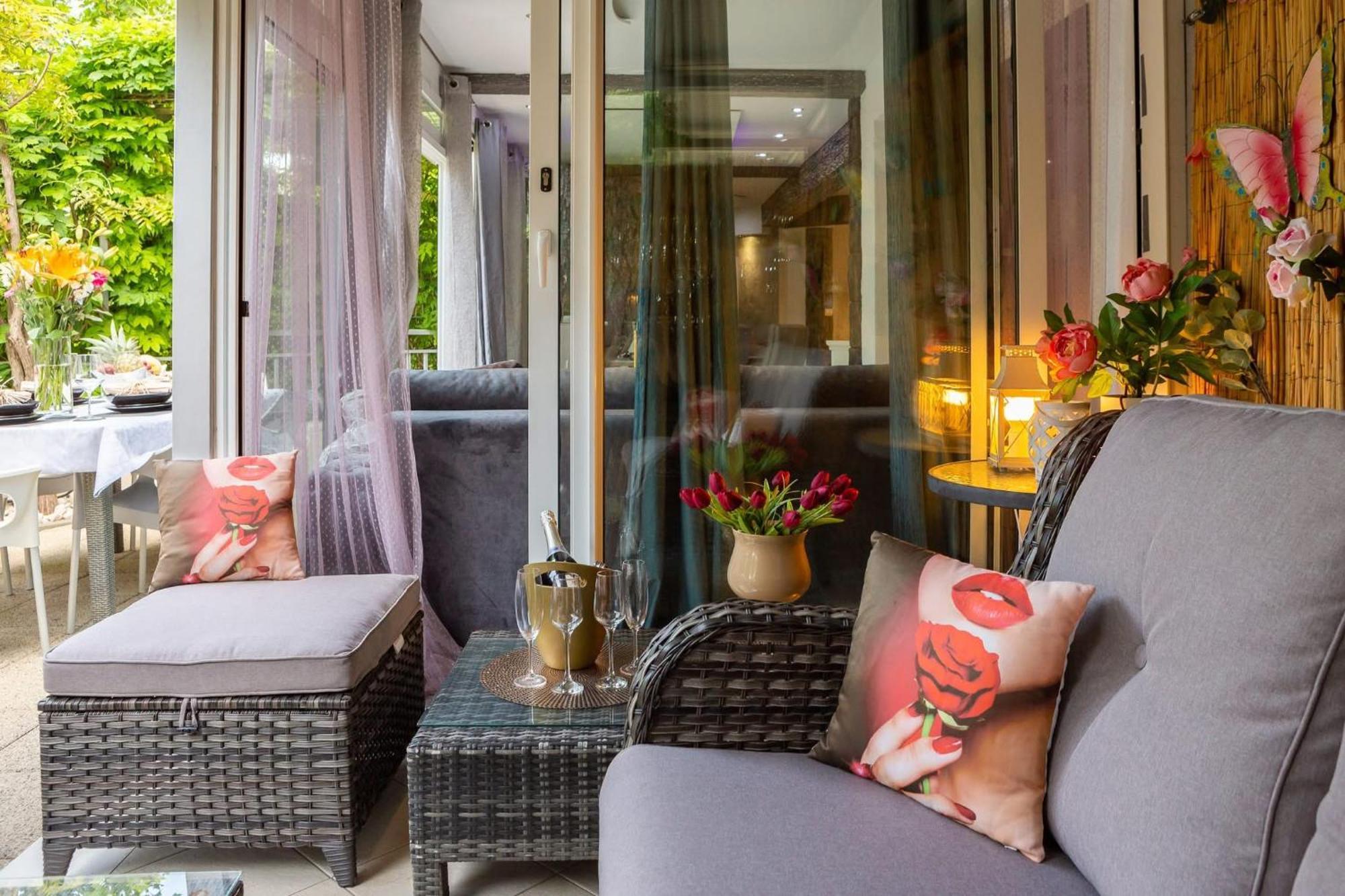 Beachfront Apartment Romilda มาคาร์สกา ภายนอก รูปภาพ