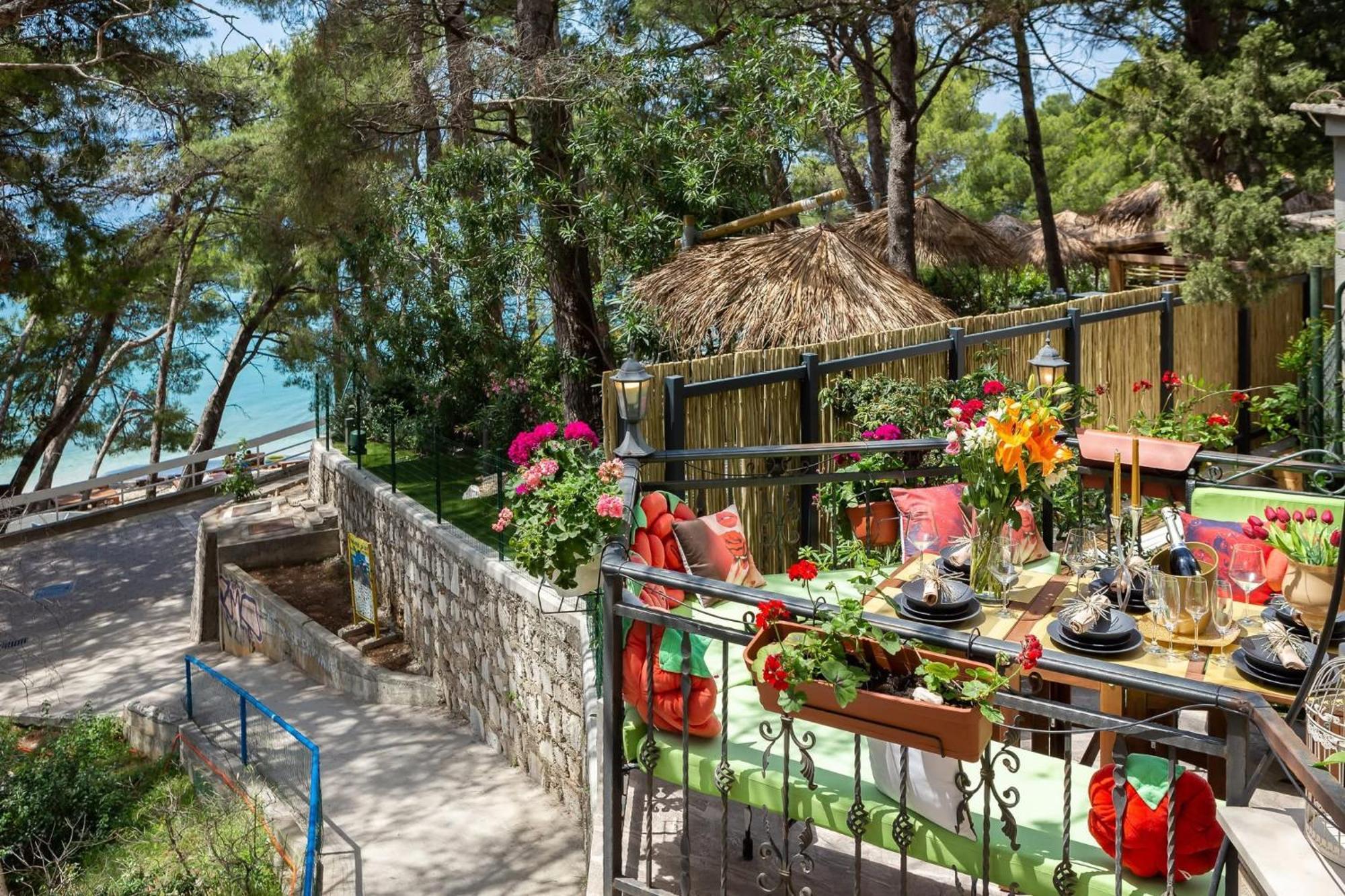 Beachfront Apartment Romilda มาคาร์สกา ภายนอก รูปภาพ